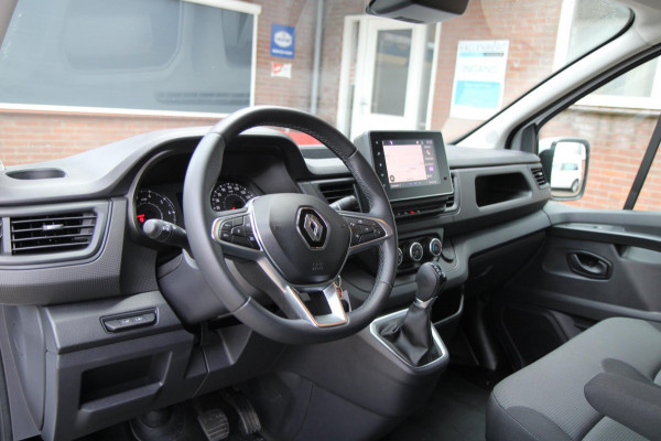 Renault Trafic 2.0 Blue 150PK Automaat L2H1 DC / 6 pers / Trekhaak / App connect