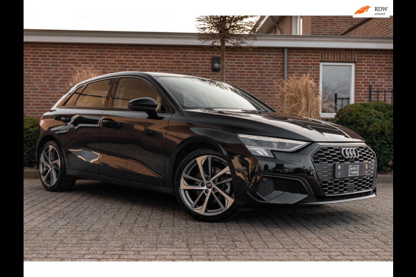 Audi A3 Sportback 30 TFSI Business Edition 110 PK 1e Eig Adaptive Stoelverwarming Full LED 18''