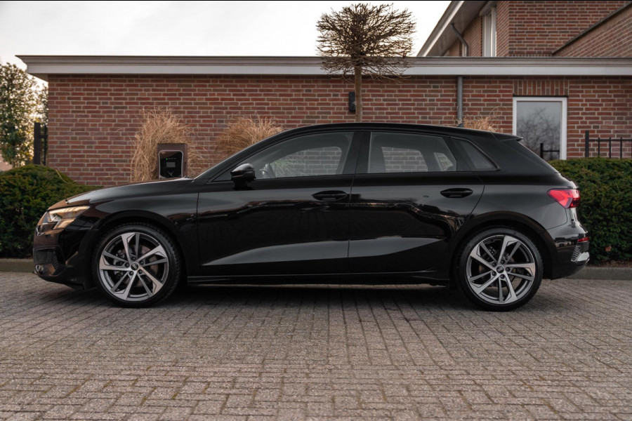 Audi A3 Sportback 30 TFSI Business Edition 110 PK 1e Eig Adaptive Stoelverwarming Full LED 18''