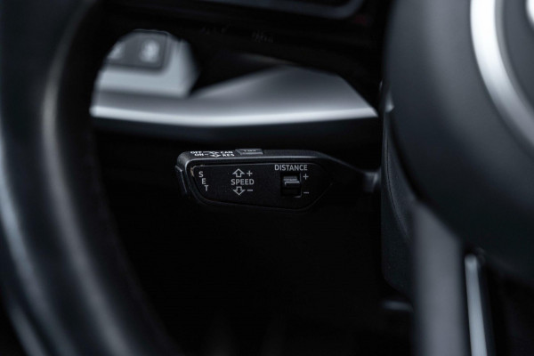 Audi A3 Sportback 30 TFSI Business Edition 110 PK 1e Eig Adaptive Stoelverwarming Full LED 18''