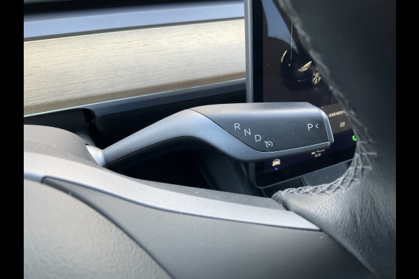 Tesla Model Y Long Range AWD 75 kWh Autopilot Leer Pano.dak 360° Black Warmtepomp