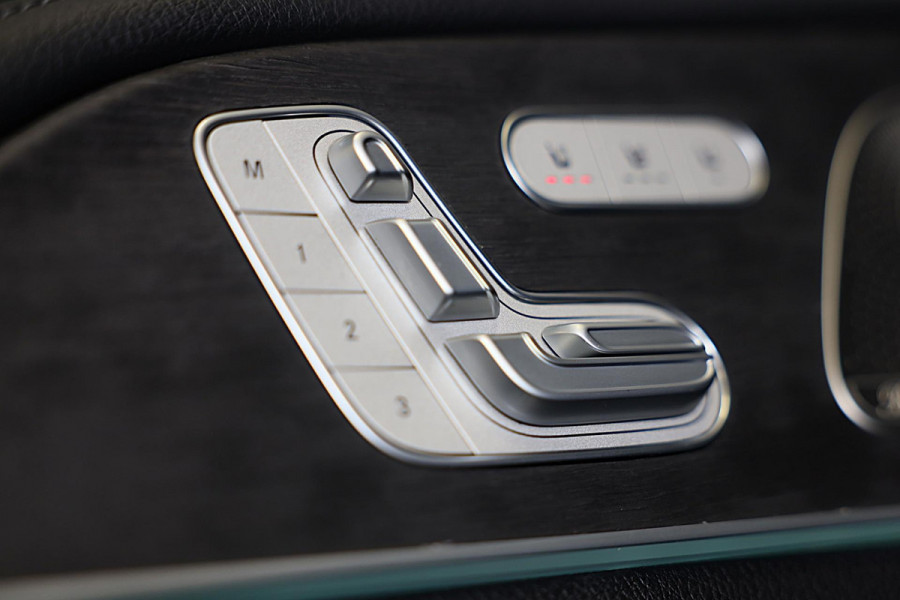 Mercedes-Benz GLE Coupé 350 e 4MATIC AMG 63 Look / Luchtvering / 360 Camera / Acc / Lane Assist / Dode Hoek / Open Pano