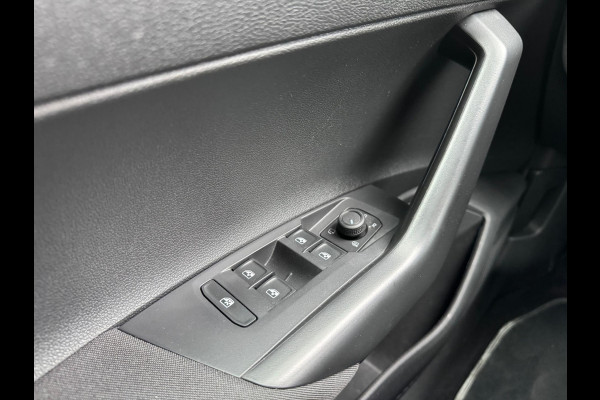 Volkswagen Polo 1.0 TSI life DSG Virtual LED Camera Clima PDC Cruise control