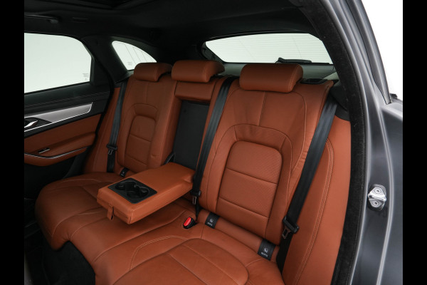 Jaguar F-Pace 2.0 P400e PHEV R-Dynamic HSE AWD ( Plug-in ) (INCL-BTW) Aut. *PANO | LEATHER | MERIDIAN-SOUND | FULL-LED | TOPVIEW | BLINDSPOT | KEYLESS | DAB+ | HEATED-COMFORTSEATS | NAVI-FULLMAP | DIGI-COCKPIT | HEAD-UP | PRIVACYGLASS | TOWBAR | 22"*