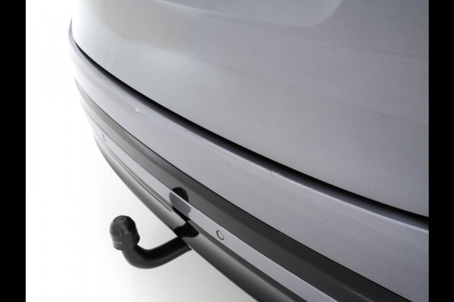 Jaguar F-Pace 2.0 P400e PHEV R-Dynamic HSE AWD ( Plug-in ) (INCL-BTW) Aut. *PANO | LEATHER | MERIDIAN-SOUND | FULL-LED | TOPVIEW | BLINDSPOT | KEYLESS | DAB+ | HEATED-COMFORTSEATS | NAVI-FULLMAP | DIGI-COCKPIT | HEAD-UP | PRIVACYGLASS | TOWBAR | 22"*