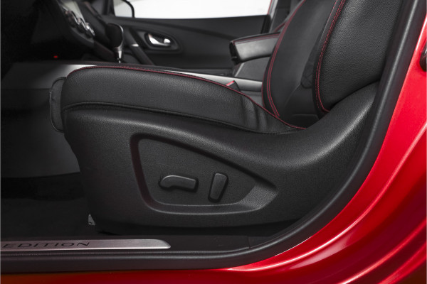 Renault Kadjar 1.3 TCe 160 PK Black Edition - Automaat Orig. NL | Cruise | PDC | Camera | NAV + App. Connect | Stoelverw. | ECC | Bose | Trekhaak | LM 19" |