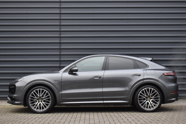 Porsche Cayenne Coupé 3.0 E-Hybrid 462pk SportDesign Techart | Pano | ACC | 22'' Wielen | PDLS+ Matrix | Alcantara dakhemel | Matrix PDLS+ |