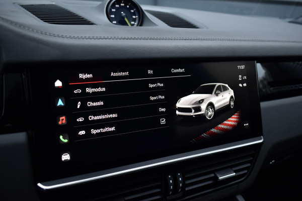 Porsche Cayenne Coupé 3.0 E-Hybrid 462pk SportDesign Techart | Pano | ACC | 22'' Wielen | PDLS+ Matrix | Alcantara dakhemel | Matrix PDLS+ |