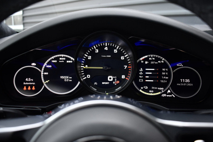 Porsche Cayenne Coupé 3.0 E-Hybrid 462pk SportDesign Techart | Pano | ACC | 22'' Wielen | PDLS+ Matrix | Alcantara dakhemel | Matrix PDLS+ |