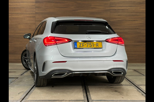 Mercedes-Benz A-Klasse 200 Business Solution AMG | LED | 18' inch | Sportstoelen | Parkeerassistent | Navigatie | NAP