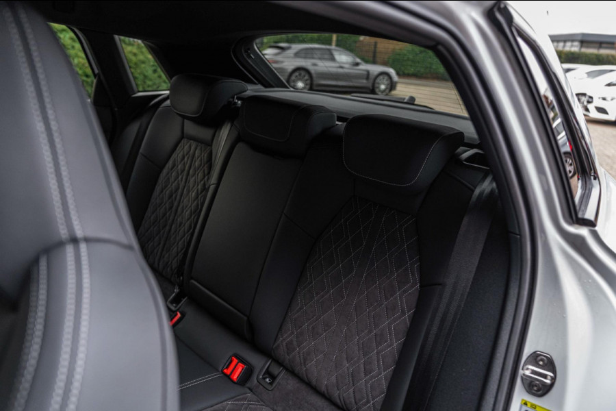 Audi A3 Sportback 40 TFSI e s edition ACC B&O Matrix LED Ambiance Elek.Klep Keyless Stoelverwarming 18''