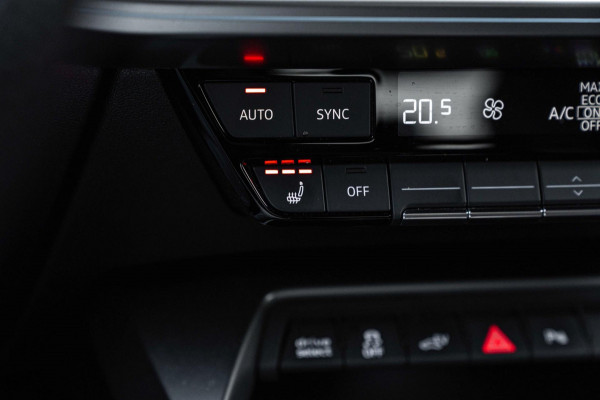 Audi A3 Sportback 40 TFSI e s edition ACC B&O Matrix LED Ambiance Elek.Klep Keyless Stoelverwarming 18''