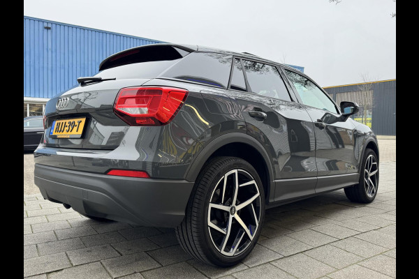 Audi Q2 30 TFSI Design Pro Line Plus - AUTOMAAT I Panorama dak I Airco I PDC I Sport velgen 19 I Afneembare trekhaak I Dealer ond.