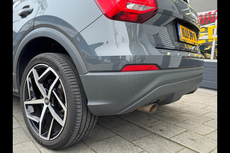 Audi Q2 30 TFSI Design Pro Line Plus - AUTOMAAT I Panorama dak I Airco I PDC I Sport velgen 19 I Afneembare trekhaak I Dealer ond.