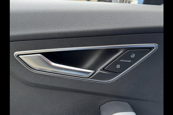 Audi Q2 30 TFSI Design Pro Line Plus - AUTOMAAT I Panorama dak I Airco I PDC I Sport velgen 19 I Afneembare trekhaak I Dealer ond.