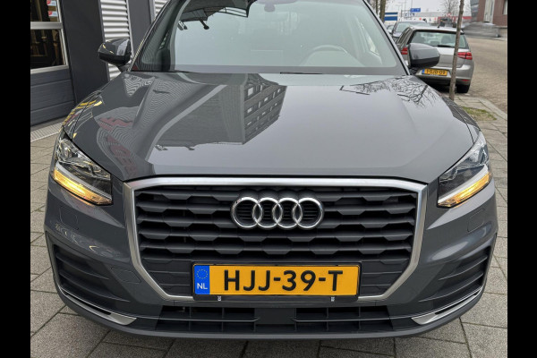 Audi Q2 30 TFSI Design Pro Line Plus - AUTOMAAT I Panorama dak I Airco I PDC I Sport velgen 19 I Afneembare trekhaak I Dealer ond.