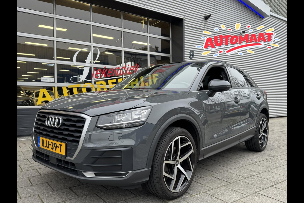 Audi Q2 30 TFSI Design Pro Line Plus - AUTOMAAT I Panorama dak I Airco I PDC I Sport velgen 19 I Afneembare trekhaak I Dealer ond.
