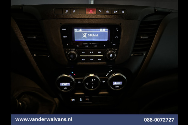 Iveco Daily 35C16H 157pk Dubbel Lucht Bakwagen Laadklep Euro6 Airco | 910kg laadvermogen Bijrijdersbank