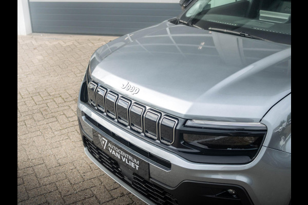 Jeep Avenger 1.2 e-Hybrid Summit | Uit voorraad leverbaar | Winter Pack | Schuif/Kanteldak | Infotaiment&Convenience Pack | Bicolore