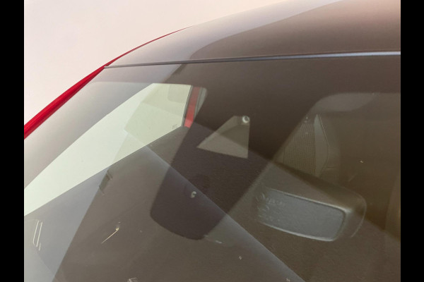 Peugeot 208 1.2 PureTech GT 100PK AIRCO CLIMA NAVI CRUISE PANO APPLE CARPLAY 3D COCKPIT PDC CAM LAGE KM STAND NIEUWSTAAT