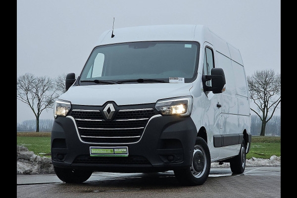 Renault Master T35 2.3 dCi 135 L2H2 airco, navi, pdc, trekhaak