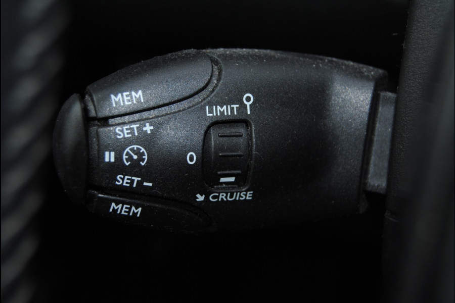 Peugeot 208 1.2 PureTech Active | Cruise | Apple Carplay | DAB | Airco