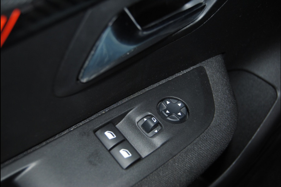Peugeot 208 1.2 PureTech Active | Cruise | Apple Carplay | DAB | Airco