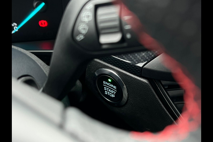 Ford Focus 1.0 EcoBoost Hybrid ST Line Business NL AUTO | CAMERA | CARPLAY |