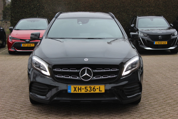 Mercedes-Benz GLA 180 Business Solution AMG Night Upgrade / Camera / Apple CarPlay / 19'' / Half leder / Navigatie / Getint glas / Stoelverwarming / Cruise Control
