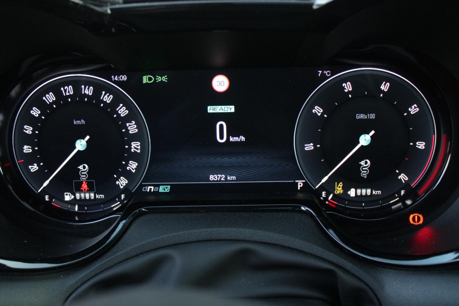 Alfa Romeo Tonale PHEV 280PK VELOCE | PANORAMISCH SCHUIF / KANTELDAK | LEDEREN BEKLEDING | VOORSTOELEN / STUUR VERWARMD | VOORSTOELEN GEVENTILEERD | VOORSTOELEN ELEKTRISCH VERSTELBAAR | DRAADLOOS APPLE CARPLAY / ANDROID AUTO | 360° CAMERA | AUTOMATISCH DIMMENDE BUITENSPIEGELS | 20"INCH LICHTMETALEN VELGEN | ADAPTIVE CRUISE CONTROL | KEYLESS ENTRY / START | ELEKTRISCH BEDIENBARE ACHTERKLEP | DRAADLOZE TELEFOONLADER | AMBIENT LIGHTING | DONKERE HEMELBEKLEDING | SCHAKELFLIPPERS AAN HET STUUR | VERWARMDE RUITENSPROEIERS |