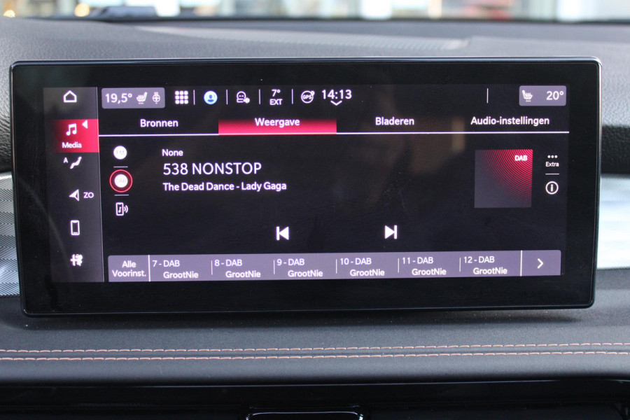 Alfa Romeo Tonale PHEV 280PK VELOCE | PANORAMISCH SCHUIF / KANTELDAK | LEDEREN BEKLEDING | VOORSTOELEN / STUUR VERWARMD | VOORSTOELEN GEVENTILEERD | VOORSTOELEN ELEKTRISCH VERSTELBAAR | DRAADLOOS APPLE CARPLAY / ANDROID AUTO | 360° CAMERA | AUTOMATISCH DIMMENDE BUITENSPIEGELS | 20"INCH LICHTMETALEN VELGEN | ADAPTIVE CRUISE CONTROL | KEYLESS ENTRY / START | ELEKTRISCH BEDIENBARE ACHTERKLEP | DRAADLOZE TELEFOONLADER | AMBIENT LIGHTING | DONKERE HEMELBEKLEDING | SCHAKELFLIPPERS AAN HET STUUR | VERWARMDE RUITENSPROEIERS |