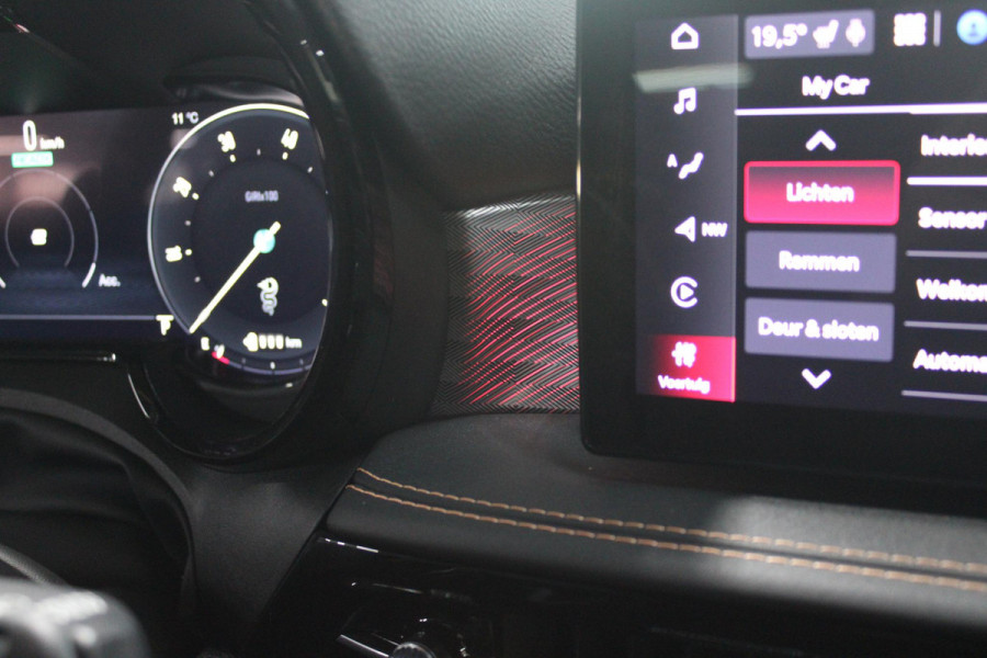 Alfa Romeo Tonale PHEV 280PK VELOCE | PANORAMISCH SCHUIF / KANTELDAK | LEDEREN BEKLEDING | VOORSTOELEN / STUUR VERWARMD | VOORSTOELEN GEVENTILEERD | VOORSTOELEN ELEKTRISCH VERSTELBAAR | DRAADLOOS APPLE CARPLAY / ANDROID AUTO | 360° CAMERA | AUTOMATISCH DIMMENDE BUITENSPIEGELS | 20"INCH LICHTMETALEN VELGEN | ADAPTIVE CRUISE CONTROL | KEYLESS ENTRY / START | ELEKTRISCH BEDIENBARE ACHTERKLEP | DRAADLOZE TELEFOONLADER | AMBIENT LIGHTING | DONKERE HEMELBEKLEDING | SCHAKELFLIPPERS AAN HET STUUR | VERWARMDE RUITENSPROEIERS |