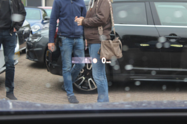 Volkswagen ID.4 Max 77 kWh / SOH 90,1% / Full option! / warmtepomp/  Panoramadak / Camera / Head-up / Keyless / 20'' / ACC / Dodehoek / Elektr. stoelen / Massage / Navigatie / Stuurverwarming