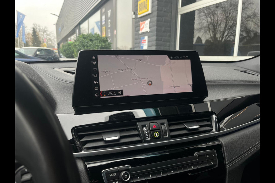 BMW X2 sDrive18i High Executive, M-pakket, Automaat, Cruise, Head-up, Camera, Navi