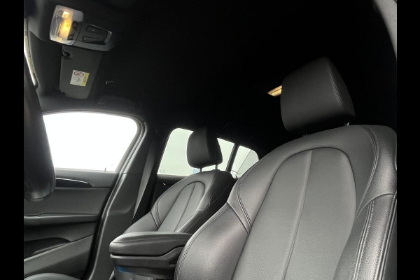 BMW X2 sDrive18i High Executive, M-pakket, Automaat, Cruise, Head-up, Camera, Navi