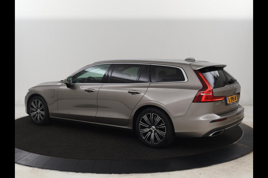 Volvo V60 2.0 T6 AWD Recharge Business Pro | Leder | Trekhaak | Stoel & stuurverwarming | Adaptive cruise | Camera | Carplay | Navigatie | Full LED | Parkeerhulp | PHEV | Plug In