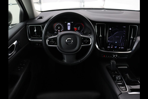 Volvo V60 2.0 T6 AWD Recharge Business Pro | Leder | Trekhaak | Stoel & stuurverwarming | Adaptive cruise | Camera | Carplay | Navigatie | Full LED | Parkeerhulp | PHEV | Plug In