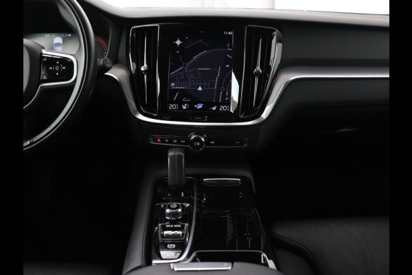Volvo V60 2.0 T6 AWD Recharge Business Pro | Leder | Trekhaak | Stoel & stuurverwarming | Adaptive cruise | Camera | Carplay | Navigatie | Full LED | Parkeerhulp | PHEV | Plug In