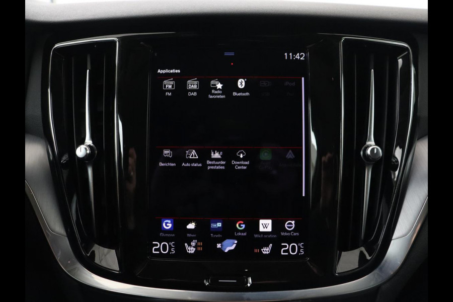 Volvo V60 2.0 T6 AWD Recharge Business Pro | Leder | Trekhaak | Stoel & stuurverwarming | Adaptive cruise | Camera | Carplay | Navigatie | Full LED | Parkeerhulp | PHEV | Plug In