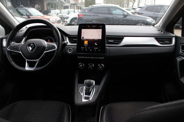Renault Captur 1.3 TCe 130 Intens Automaat / Trekhaak / Camera / Navigatie / 17'' / Keyless / DAB / Stoelverwarming / Cruise Control