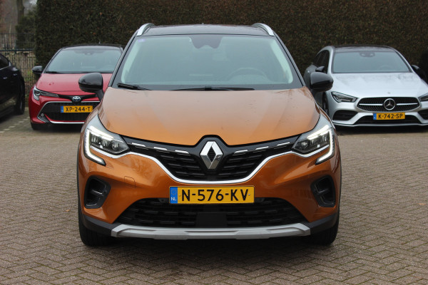 Renault Captur 1.3 TCe 130 Intens Automaat / Trekhaak / Camera / Navigatie / 17'' / Keyless / DAB / Stoelverwarming / Cruise Control