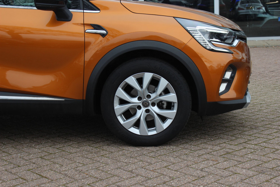 Renault Captur 1.3 TCe 130 Intens Automaat / Trekhaak / Camera / Navigatie / 17'' / Keyless / DAB / Stoelverwarming / Cruise Control