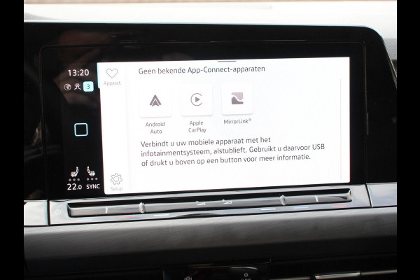 Volkswagen Golf 1.5 TSI 150pk Style | Navigatie | Climate Control | DAB | Digitale Cockpit | Keyless Start | Lichtmetalen velgen 17" | Parkeer Sensoren | Stoelverwarming