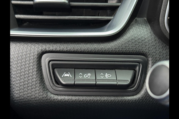 Renault Clio 1.0 TCe Intens - Navigatie / Apple CarPlay I Airco I Sport velgen I PDC I Stoelverwarming I Dealer onderhouden