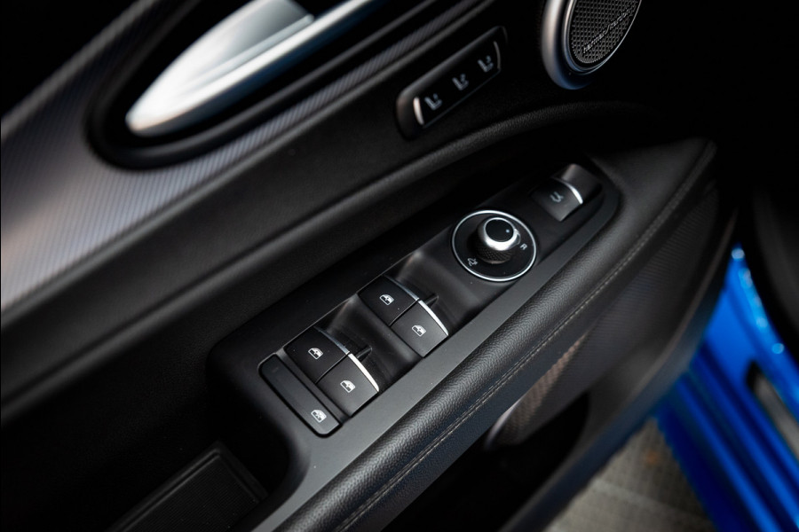 Alfa Romeo Stelvio 2.0 T AWD Veloce / 21" / Pano / Carplay / H&K / Memory / Adapt.cruise / 1e lak / VOL