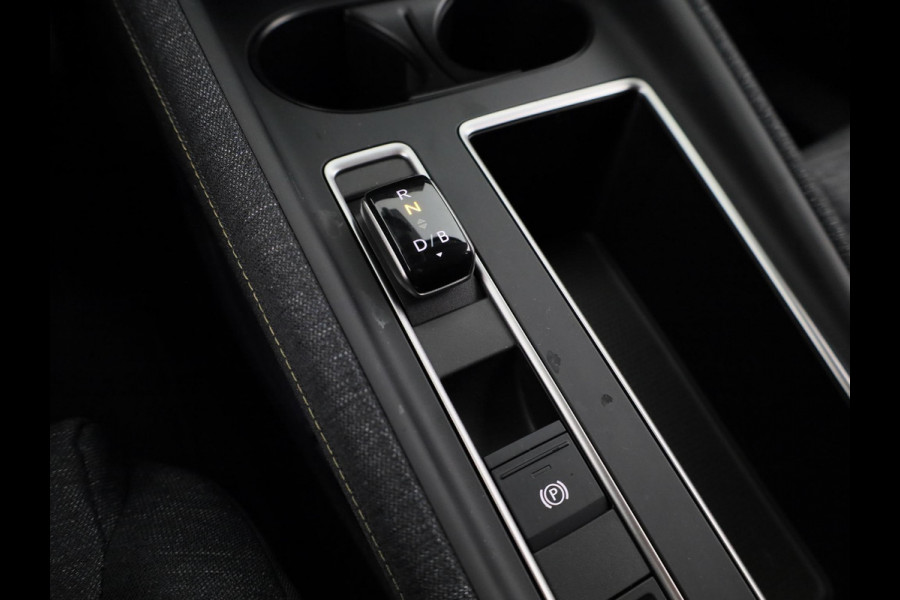 Škoda Elroq 60 Business Edition - Tour 204pk | Black pakket | 21 inch | Trekhaak