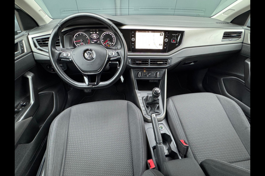 Volkswagen Polo 1.0 TSI Comfortline * Carplay * Parkeersensoren * Lichtmetalen Velgen *