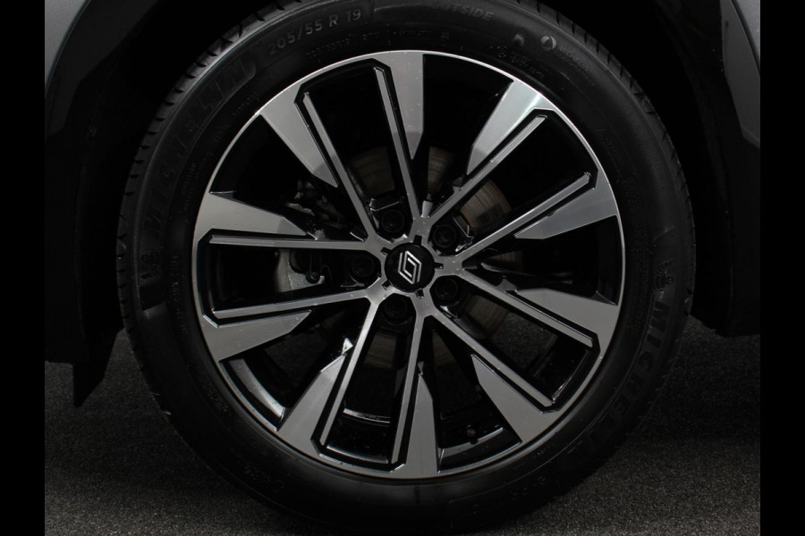 Renault Austral 1.3 Mild Hybrid 160 X-Tronic DEMO! Climate control Cruise Control adaptief Panorama dak LED Navigatie Sfeerverlichting Elektrische achterklep Stoel + stuurverwarming 360* camera Premium audio Arkamys