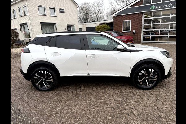 Peugeot e-2008 EV Allure Pack 50 kWh SOH 91,3%, Camera, Carplay, Stoelverwarming