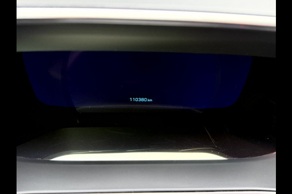 Peugeot e-2008 EV Allure Pack 50 kWh SOH 91,3%, Camera, Carplay, Stoelverwarming